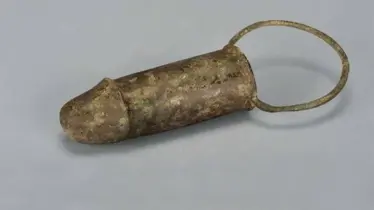 bronzové dildo